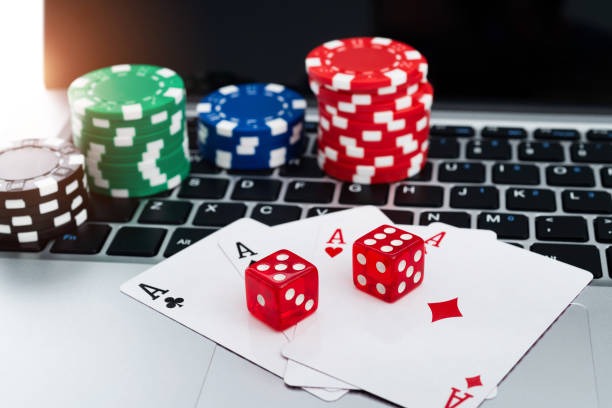 cantiktoto slot platform showing live casino tables and sportsbook markets